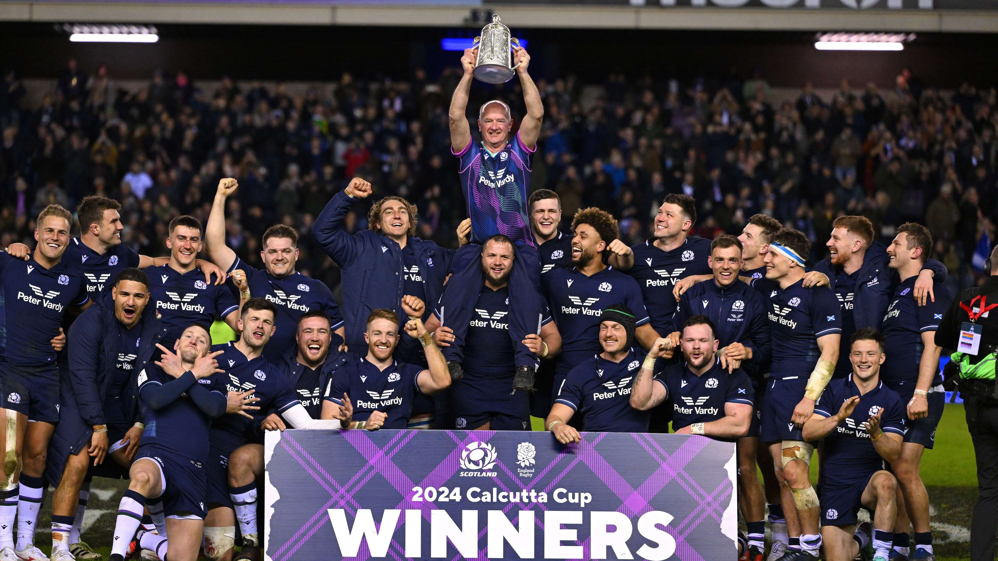 使得他成为 使得他成为